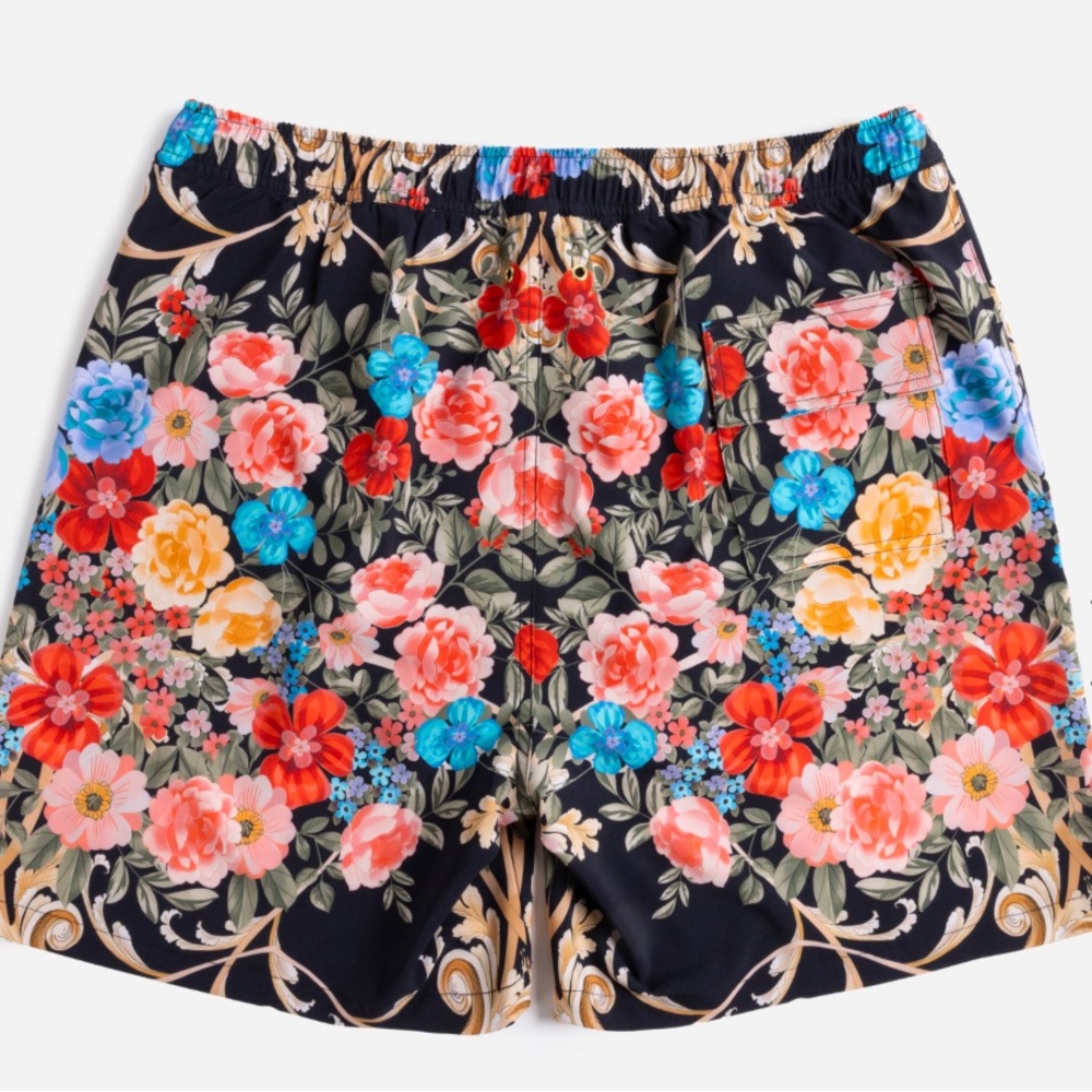 NWT [Johnny Was] Black Royal Floral Board Shorts Swim Trunks Men’s XS or Large - Picture 2 of 3